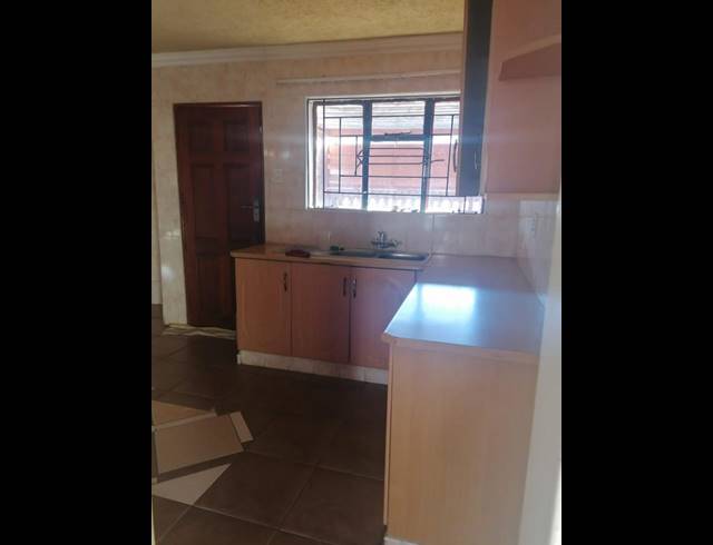 4 BEDROOM HOUSE FOR SALE IN SOSHANGUVE L
